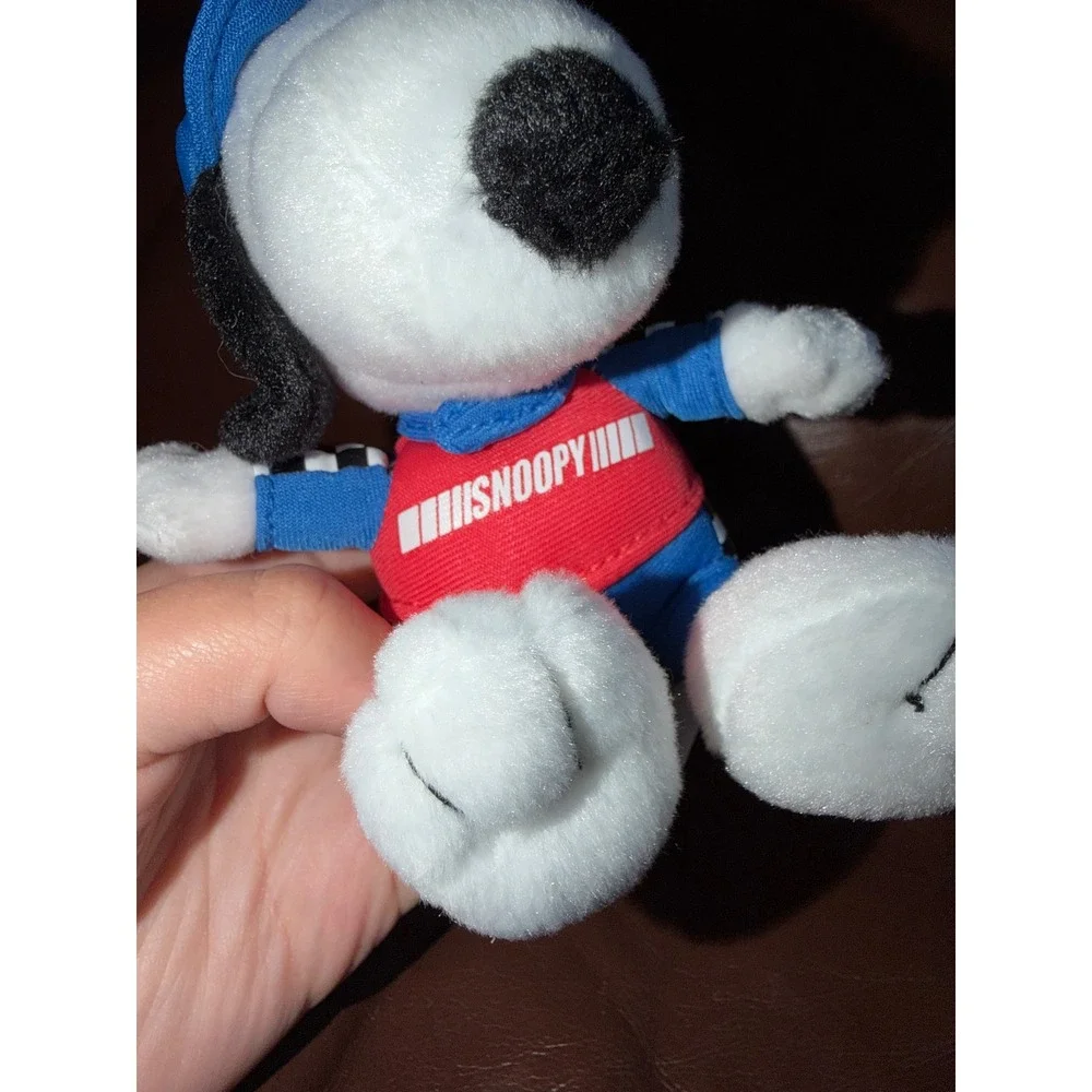 MetLife Snoopy Peanuts Race Car Driver Plush Blue Red Racing Suit Checkered Hat